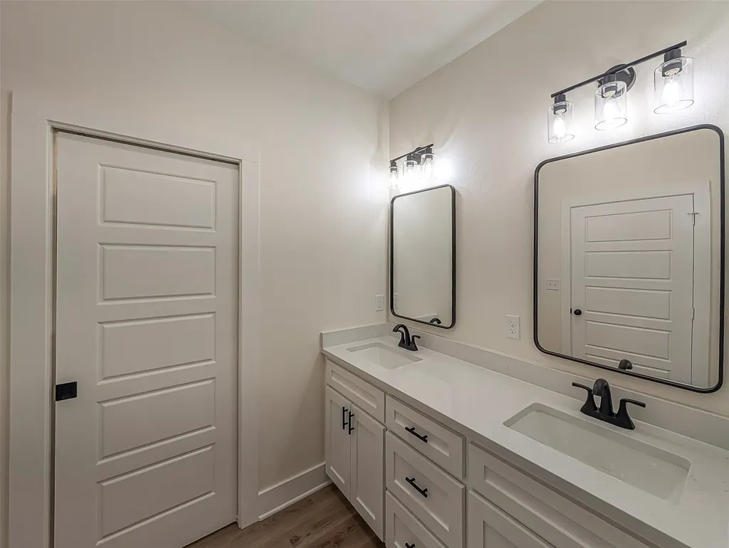 207 Sides Boulevard Bullard TX 75757