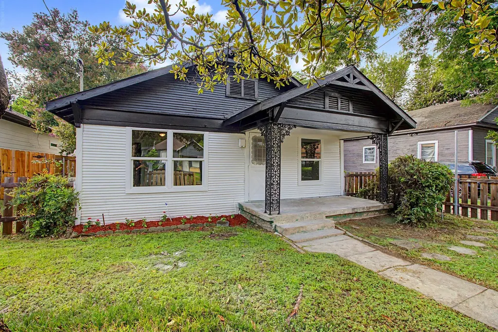 2643 Marburg Street Dallas TX 75215