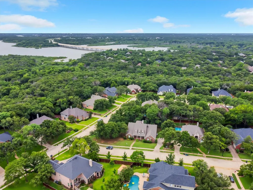 1918 Bridgestone Drive Corinth TX 76210