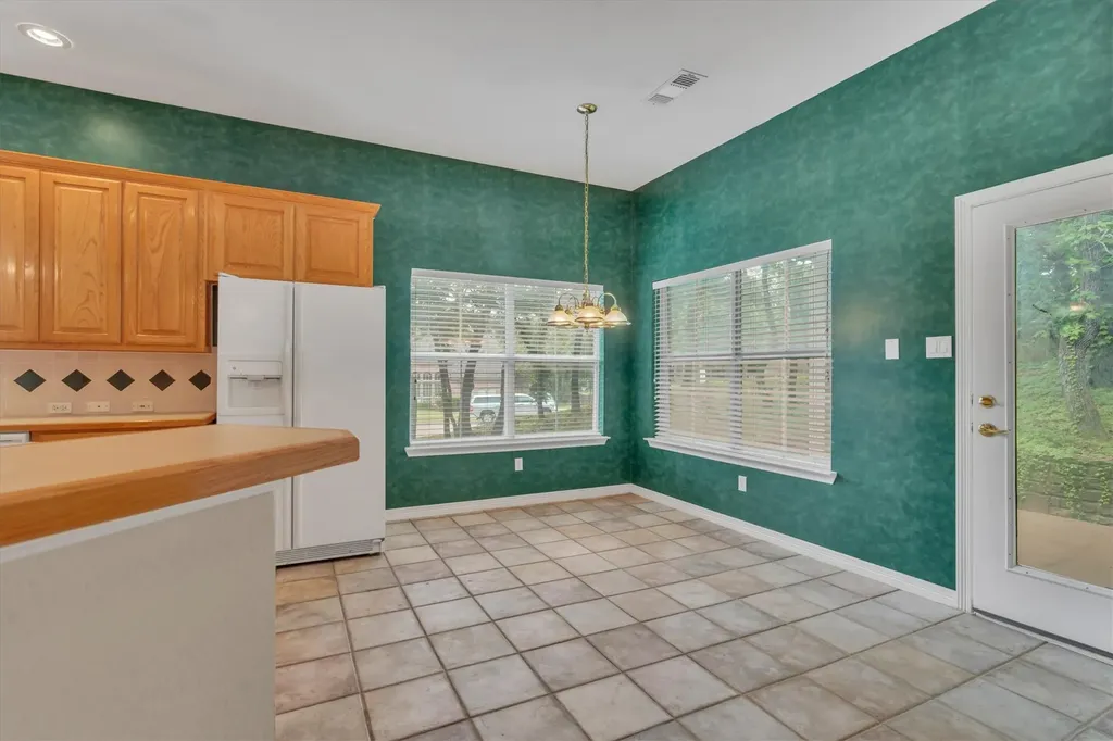 1918 Bridgestone Drive Corinth TX 76210