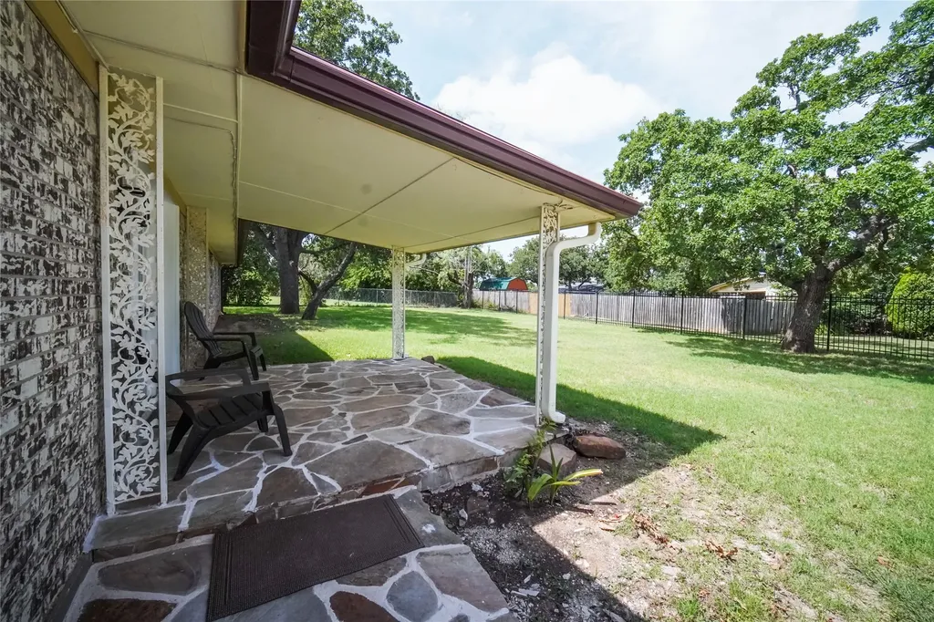 281 Oak Ridge Street Jacksboro TX 76458
