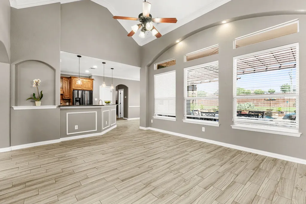 5540 Plata Lane Benbrook TX 76126