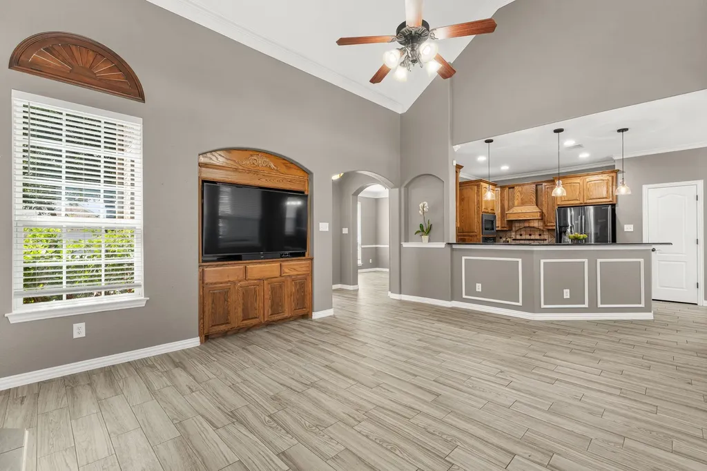 5540 Plata Lane Benbrook TX 76126