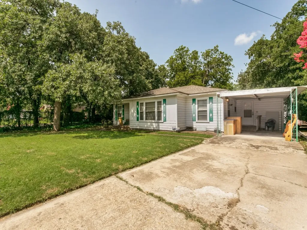 709 Mulkey Lane Denton TX 76209