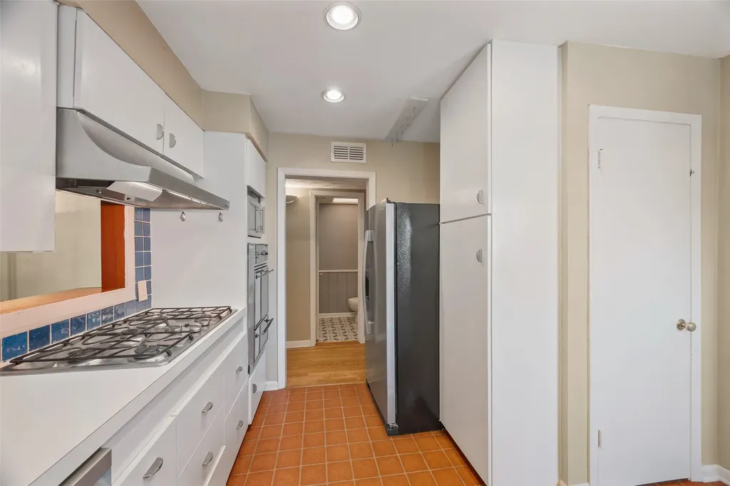 7735 Deer Trail Drive Dallas TX 75238