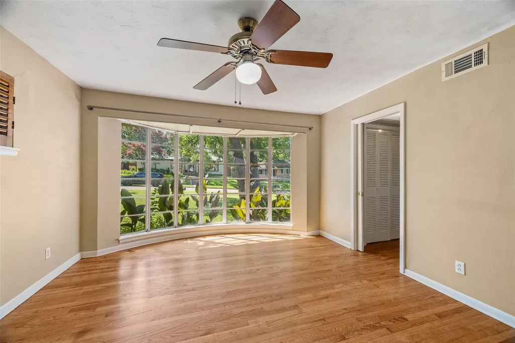 7735 Deer Trail Drive Dallas TX 75238