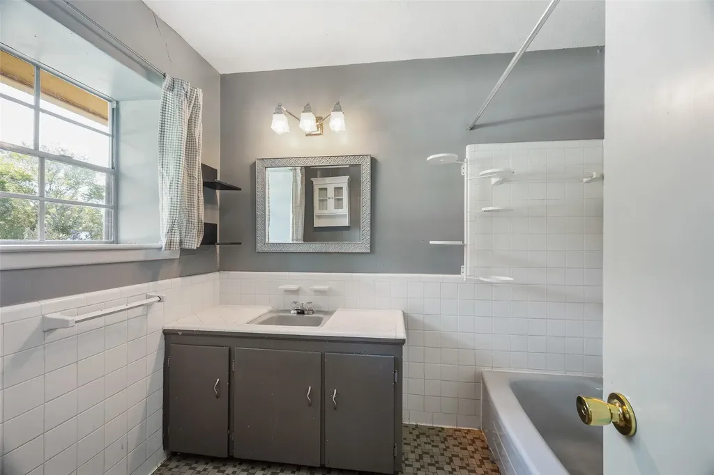 7735 Deer Trail Drive Dallas TX 75238