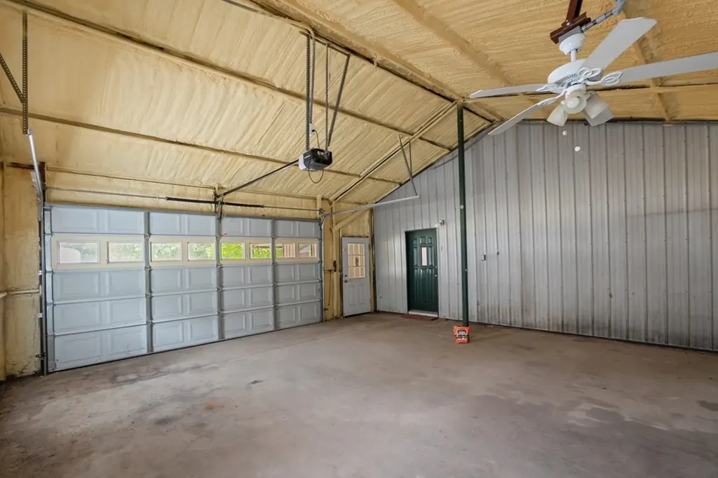 15800 County Road 4009 Mabank TX 75147