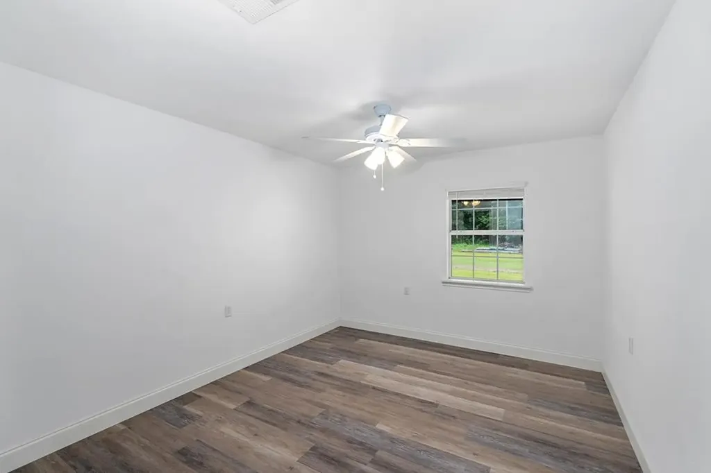 15800 County Road 4009 Mabank TX 75147