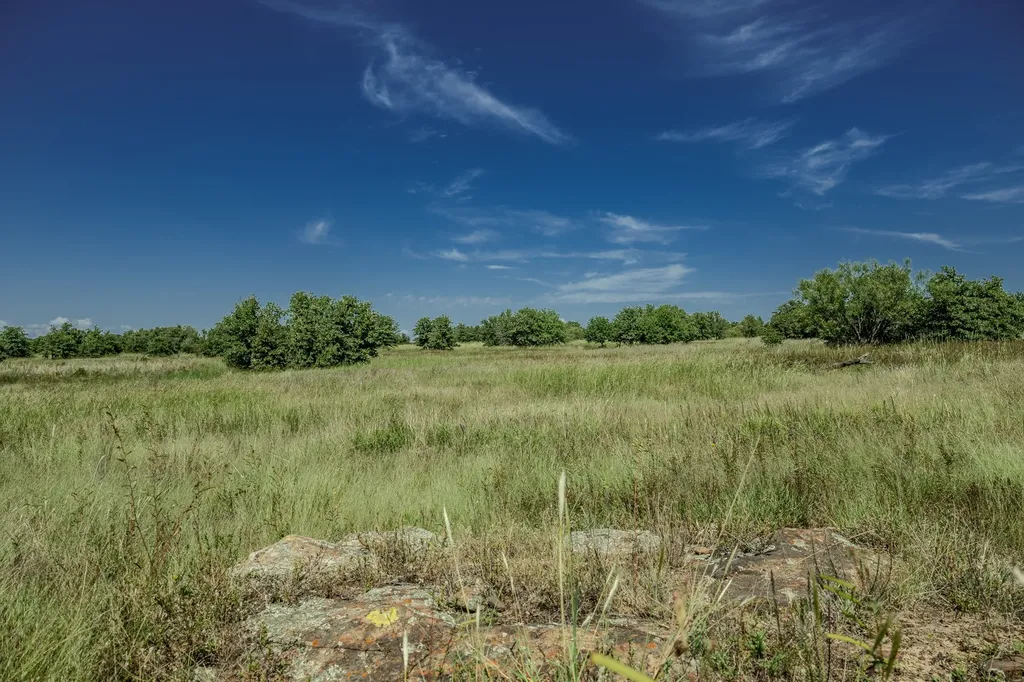001 W Pleasant Valley Road Henrietta TX 76230