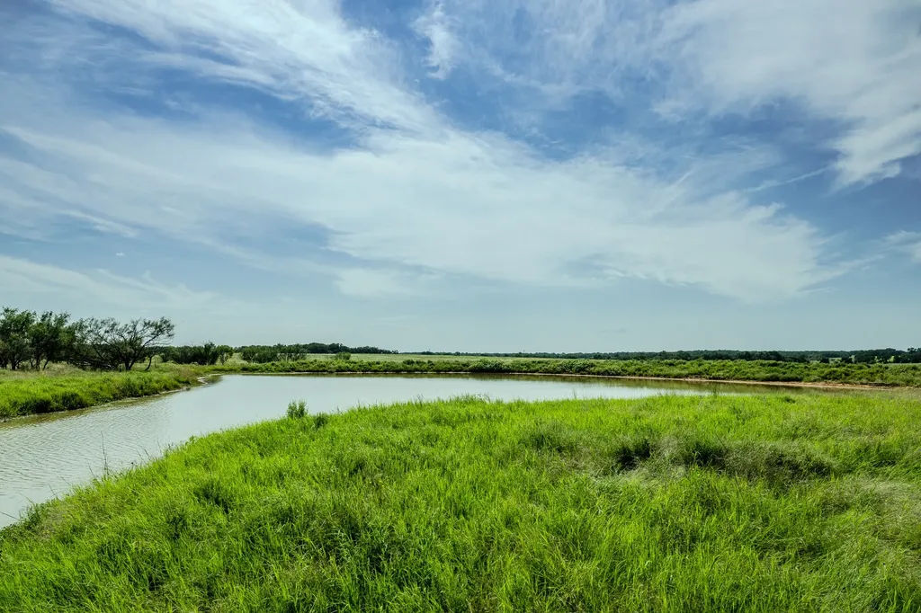 001 W Pleasant Valley Road Henrietta TX 76230