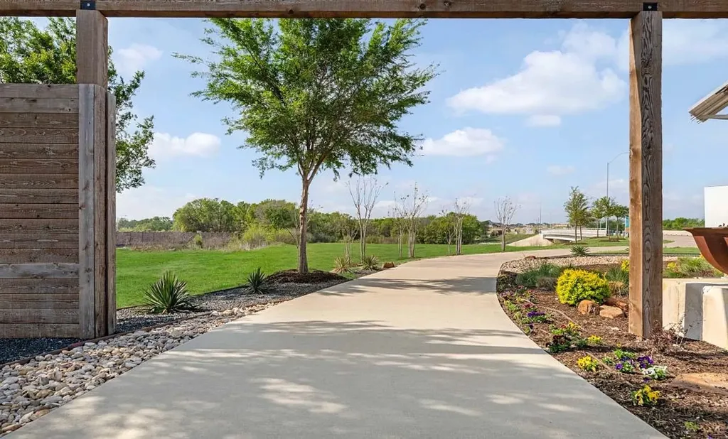 668 Tyronza Drive Justin TX 76247