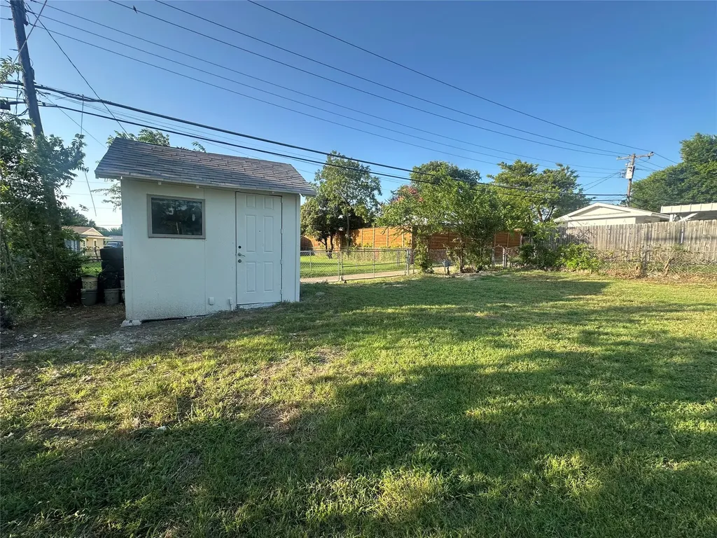 721 Clearwood Drive Dallas TX 75232