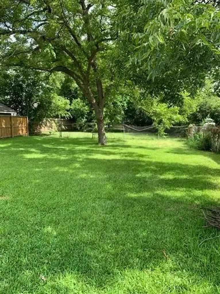 612 E Orange Street Sherman TX 75090