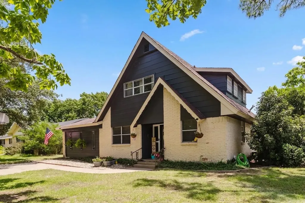 724 S Ammerman Avenue Eastland TX 76448