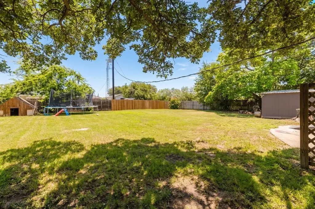724 S Ammerman Avenue Eastland TX 76448