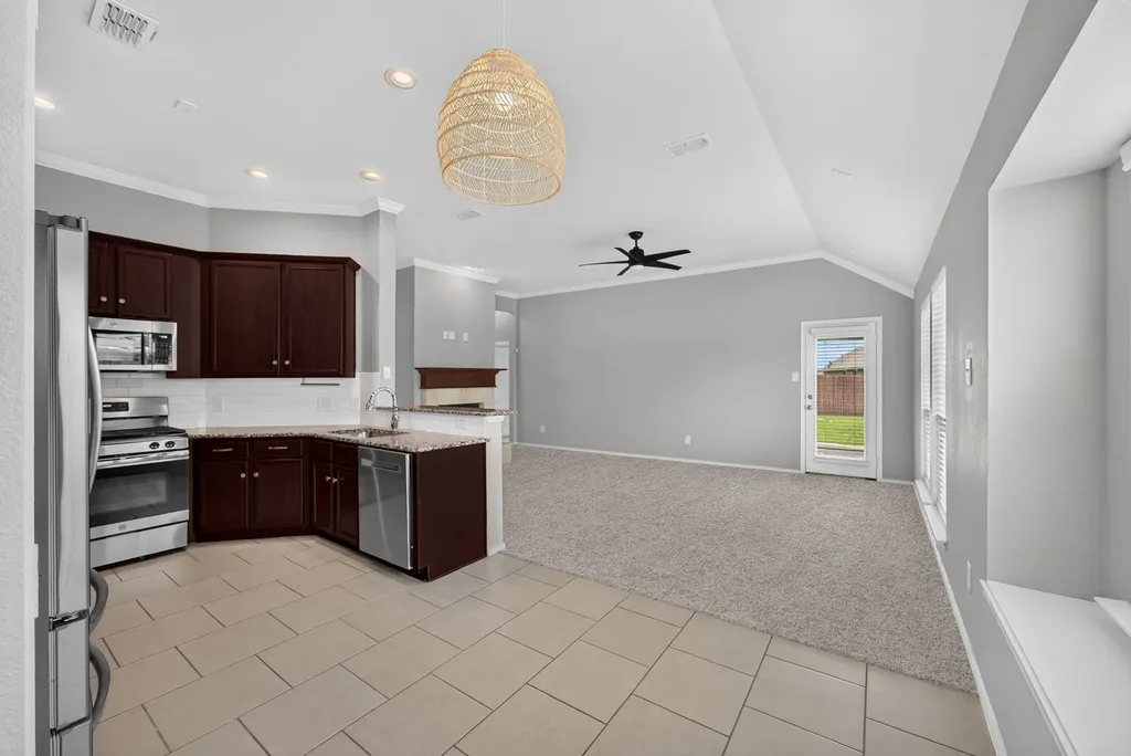 1928 Glen Meadow Drive Royse City TX 75189