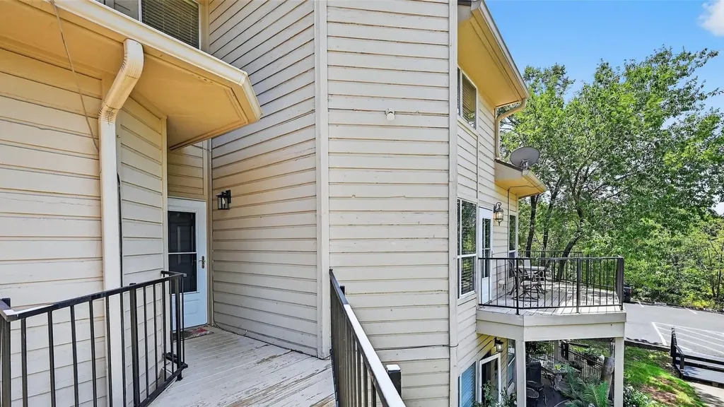 2116 Tanglewood Boulevard Pottsboro TX 75076