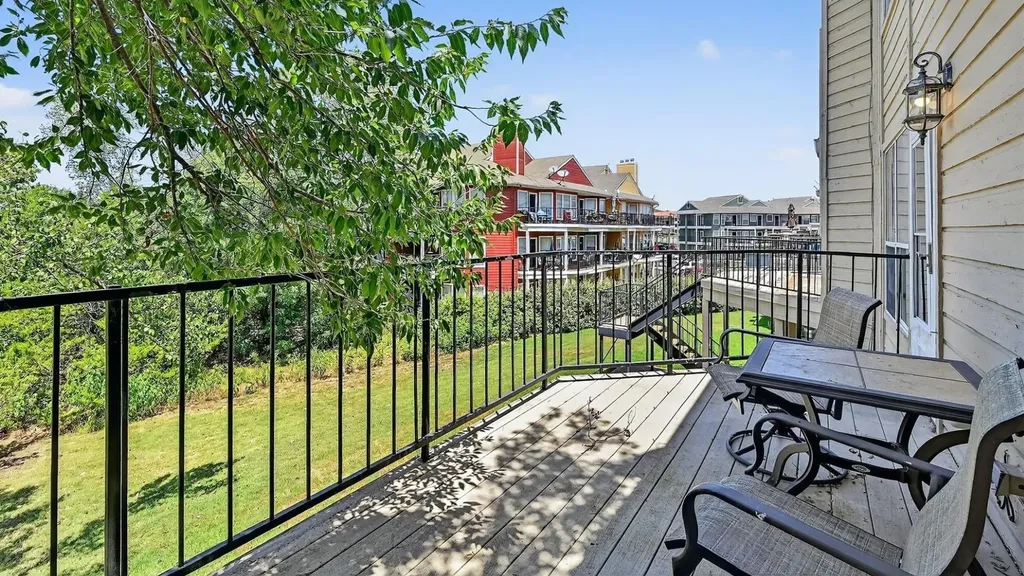 2116 Tanglewood Boulevard Pottsboro TX 75076