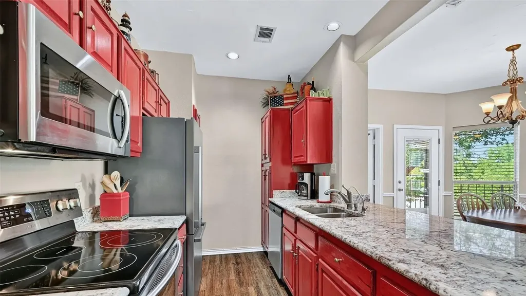 2116 Tanglewood Boulevard Pottsboro TX 75076