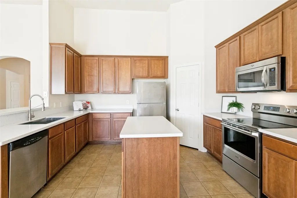 5839 Twilight Drive Grand Prairie TX 75052