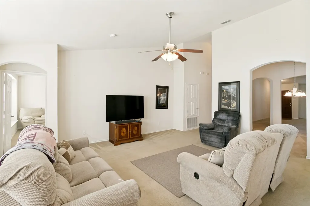5839 Twilight Drive Grand Prairie TX 75052