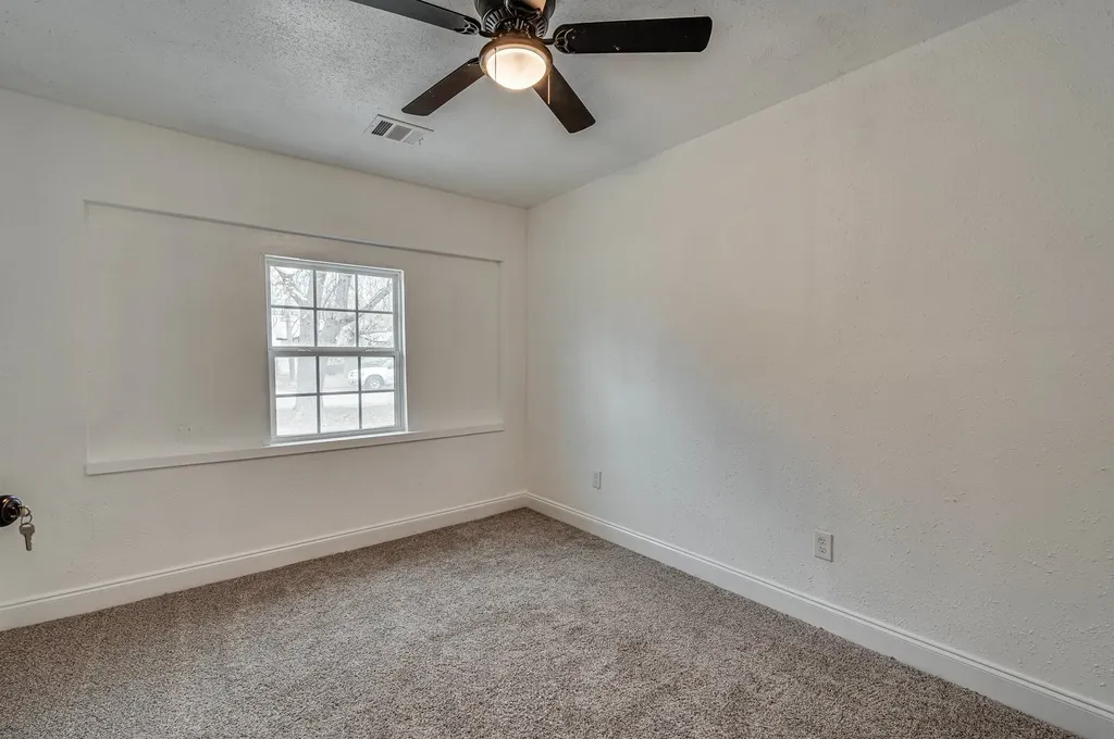 2110 Aggie Drive Grand Prairie TX 75051