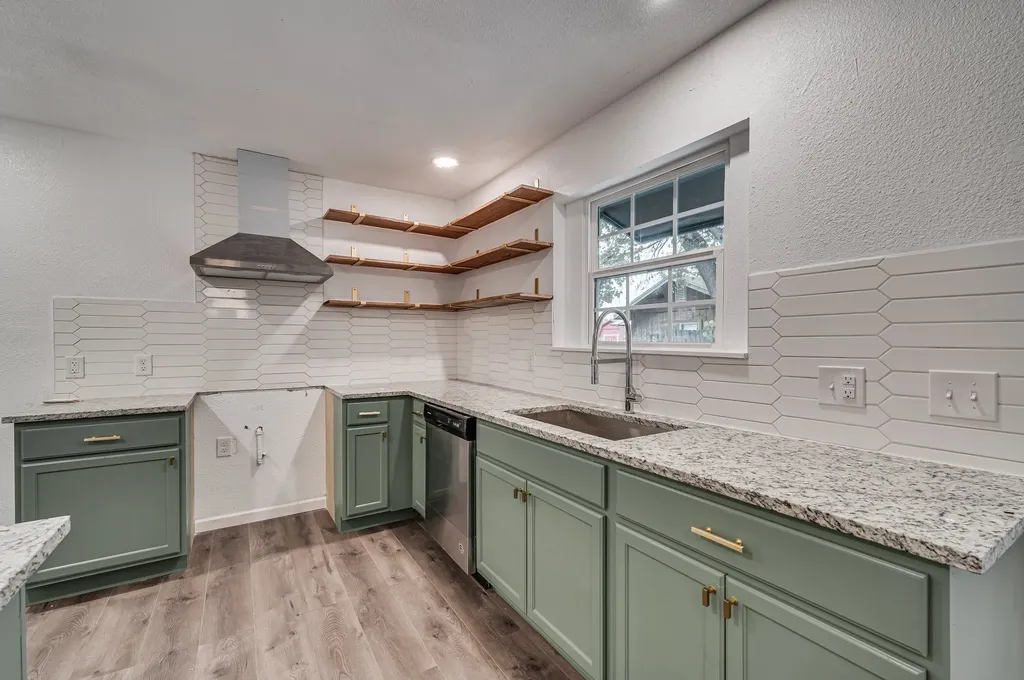 2110 Aggie Drive Grand Prairie TX 75051