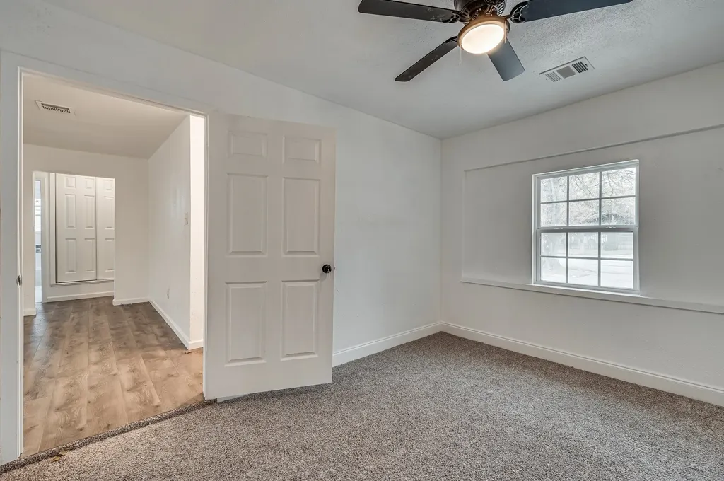 2110 Aggie Drive Grand Prairie TX 75051