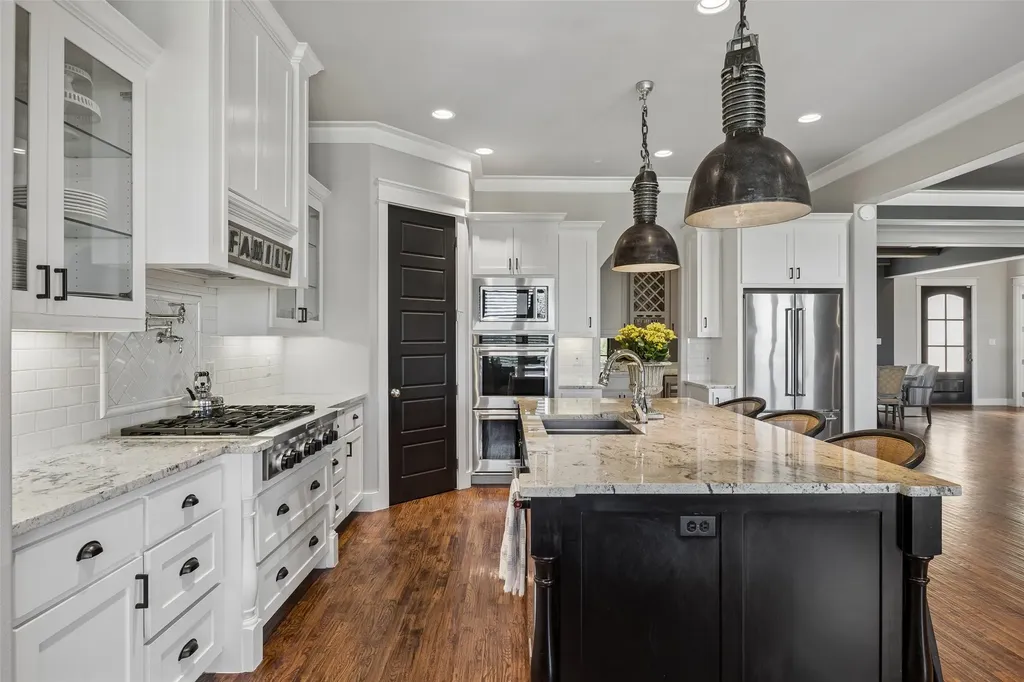 107 Brazos Court Aledo TX 76008