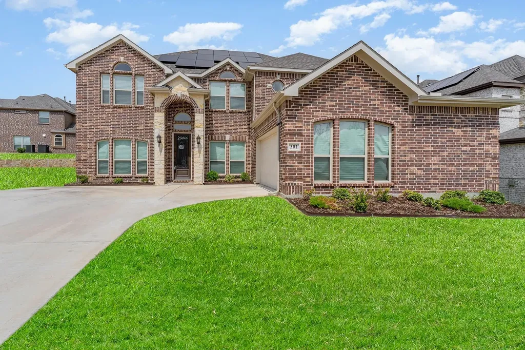 301 Calhoun Street Glenn Heights TX 75154