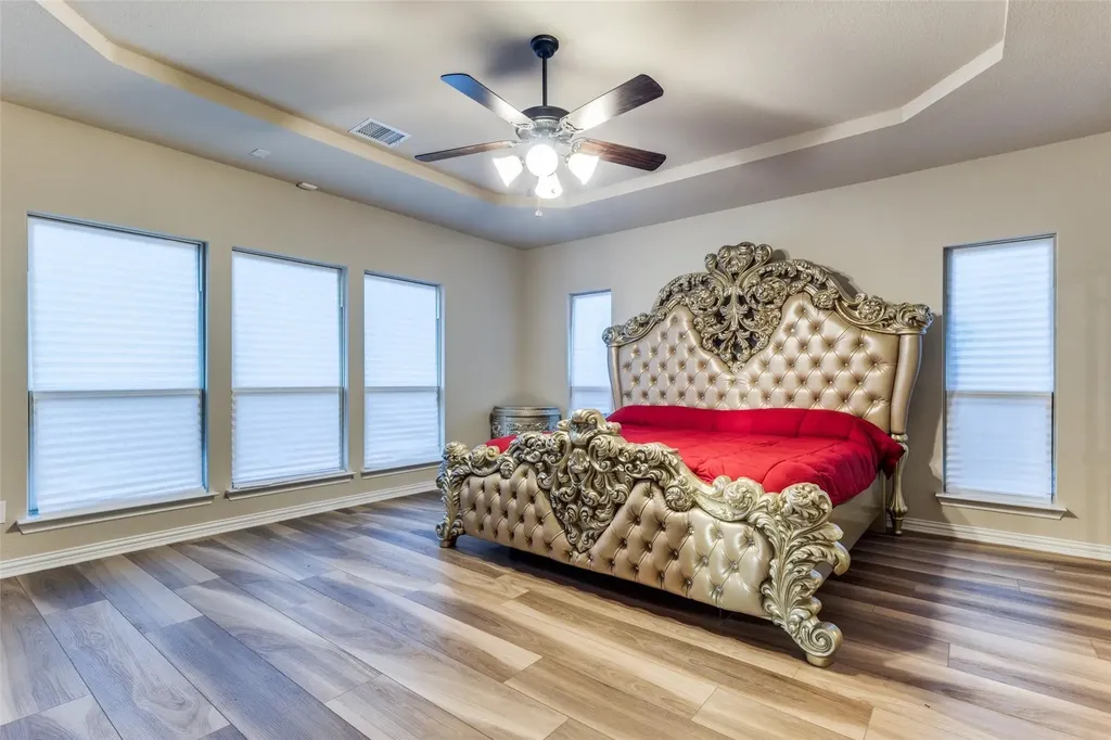 301 Calhoun Street Glenn Heights TX 75154