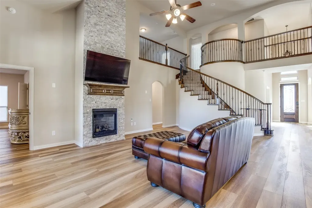 301 Calhoun Street Glenn Heights TX 75154