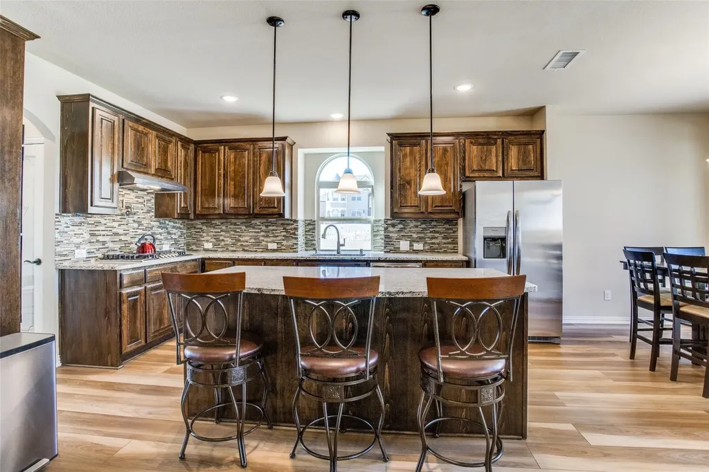 301 Calhoun Street Glenn Heights TX 75154