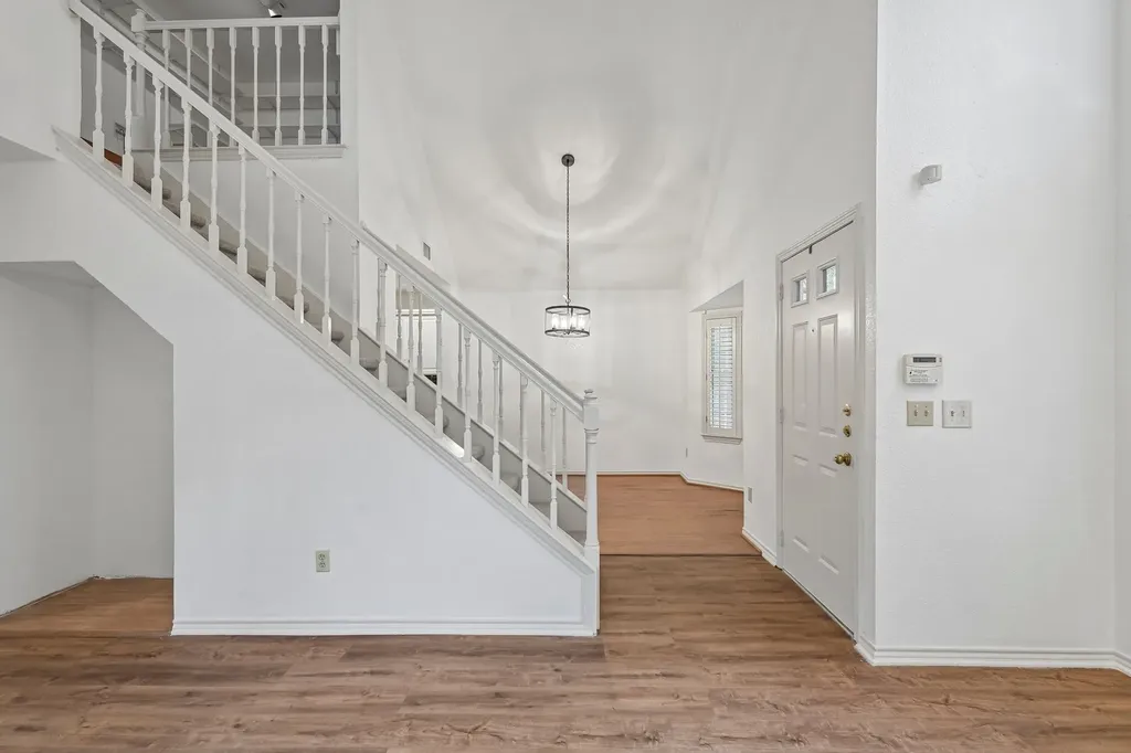 17860 Windflower Way Dallas TX 75252