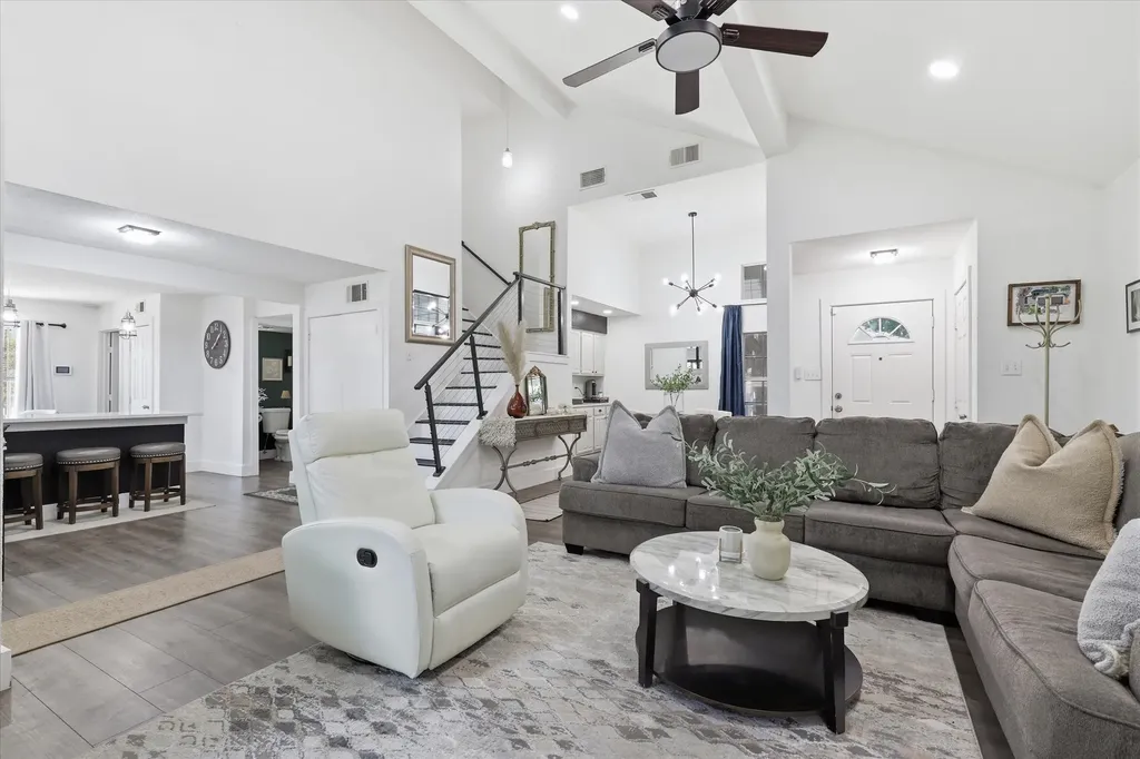 5321 Pocassett Drive Arlington TX 76018