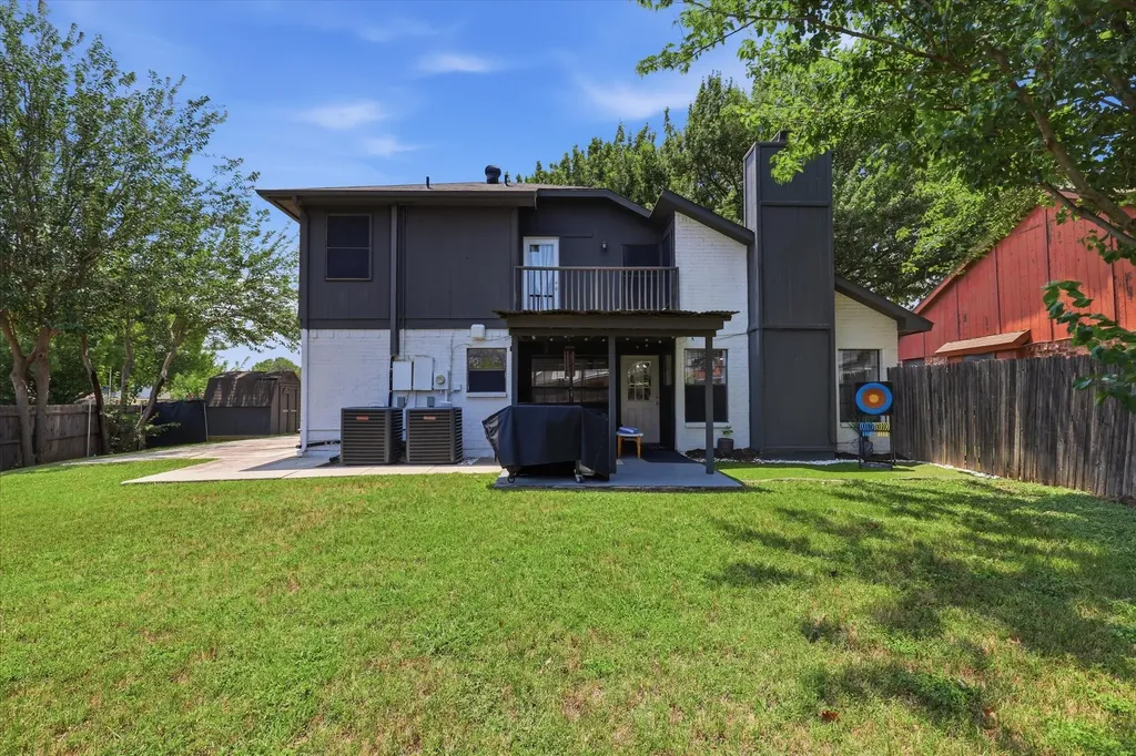5321 Pocassett Drive Arlington TX 76018