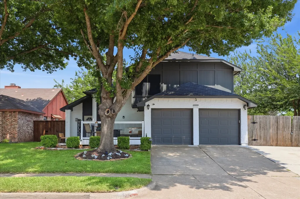 5321 Pocassett Drive Arlington TX 76018
