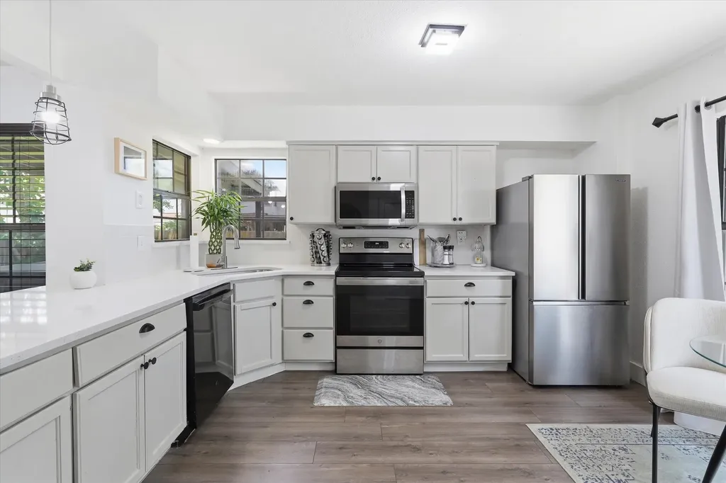 5321 Pocassett Drive Arlington TX 76018