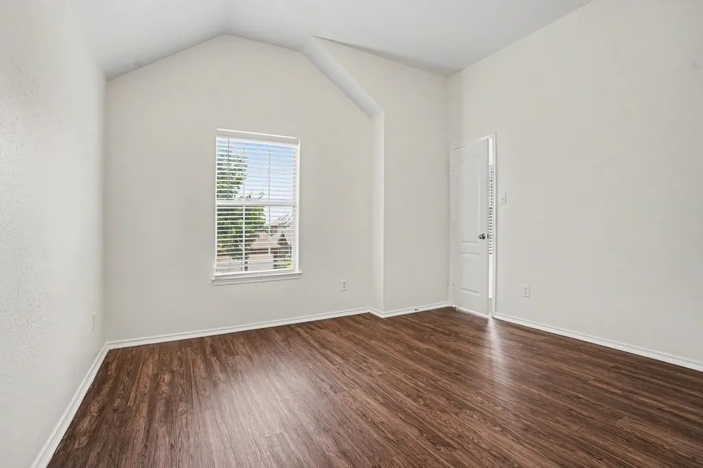 2836 Tranquilo Grand Prairie TX 75054