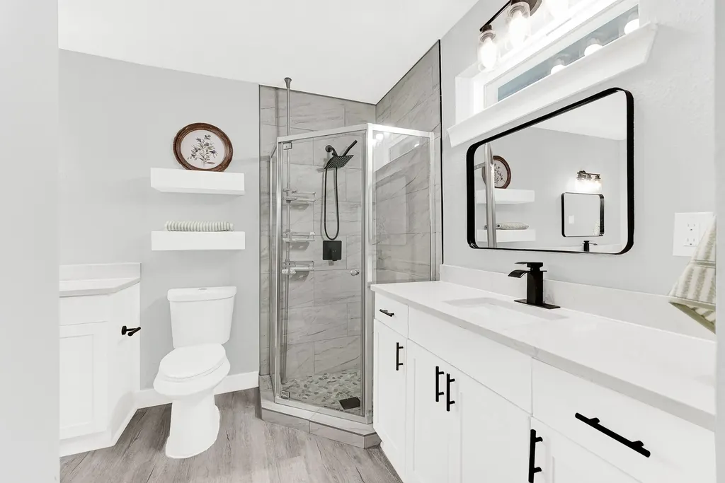 5821 Clendenin Avenue Dallas TX 75228