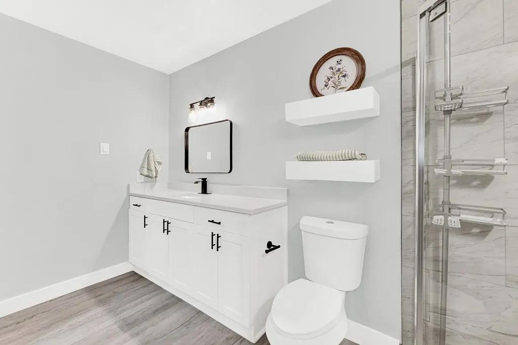 5821 Clendenin Avenue Dallas TX 75228