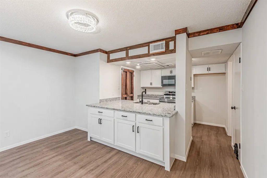 4643 Country Creek Drive Dallas TX 75236