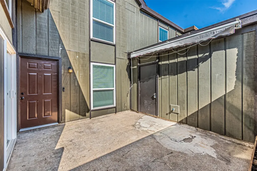 4643 Country Creek Drive Dallas TX 75236