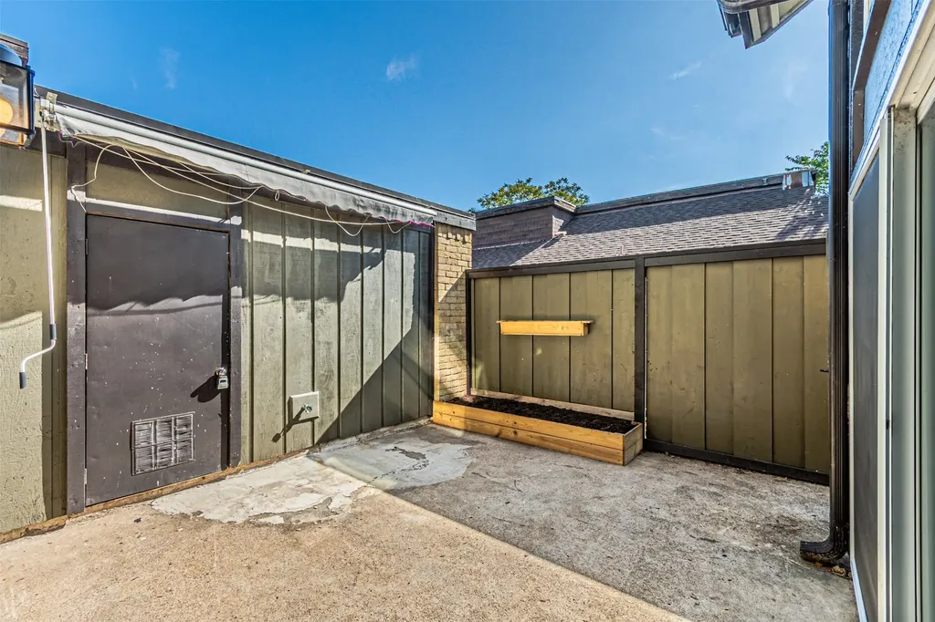 4643 Country Creek Drive Dallas TX 75236
