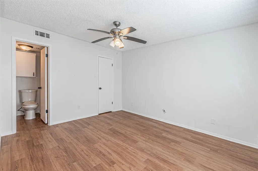 4643 Country Creek Drive Dallas TX 75236