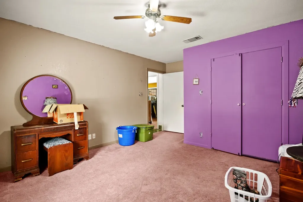 404 Joyner Avenue Omaha TX 75571