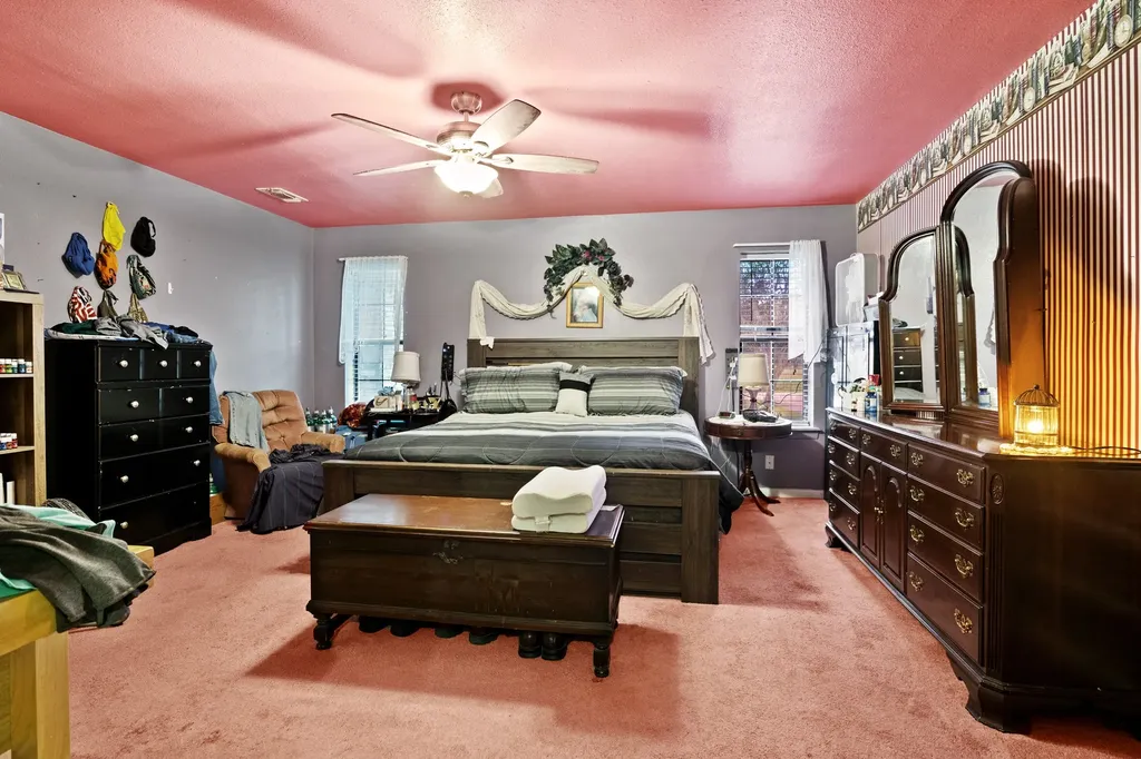 404 Joyner Avenue Omaha TX 75571