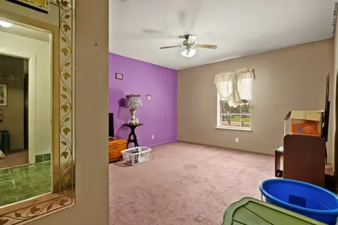 404 Joyner Avenue Omaha TX 75571