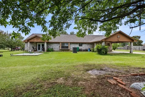 404 Joyner Avenue Omaha TX 75571